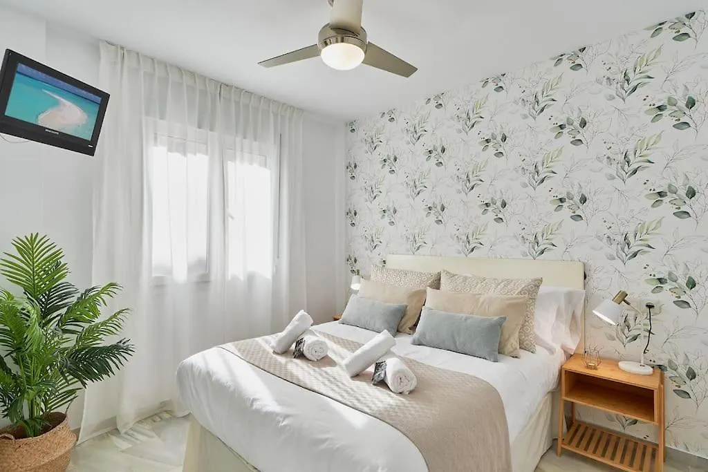 Erisa I Apartament La Carihuela 100 Mts Beach Torremolinos Apartment