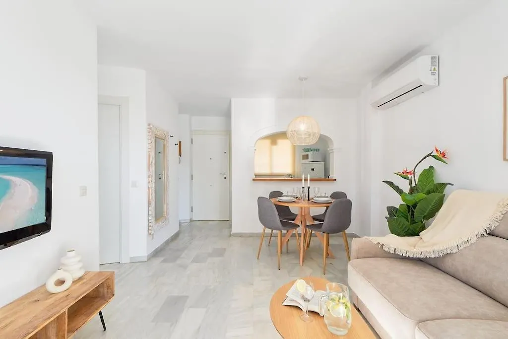 Apartment Erisa I Apartament La Carihuela 100 Mts Beach Torremolinos