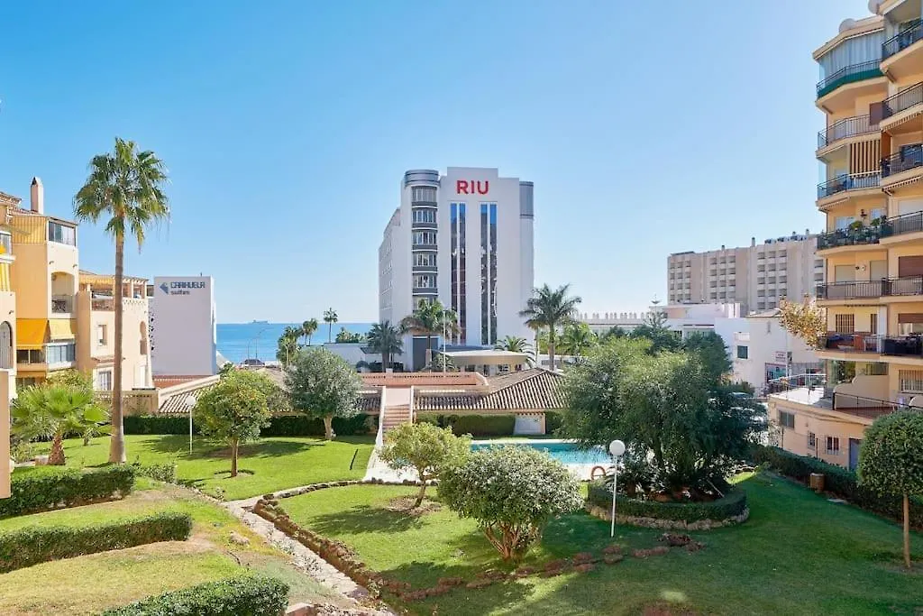 Apartment Erisa I Apartament La Carihuela 100 Mts Beach Torremolinos