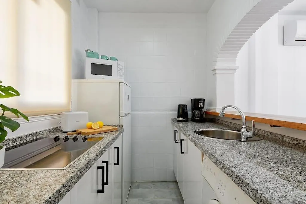 Erisa I Apartament La Carihuela 100 Mts Beach Torremolinos