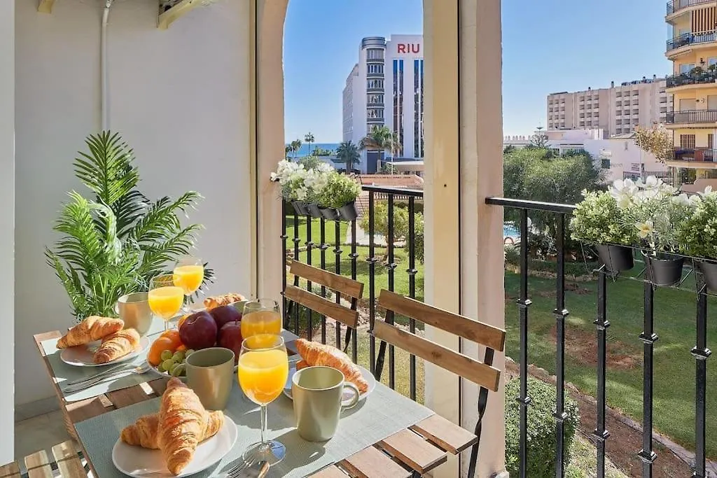 Apartment Erisa I Apartament La Carihuela 100 Mts Beach Torremolinos